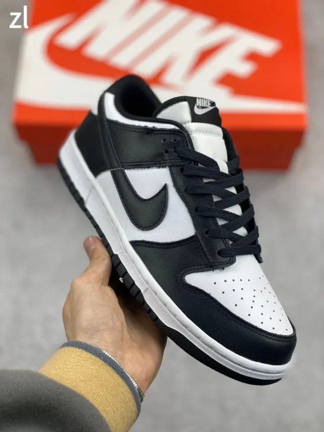 Dunk Low Retro White Black (2021)