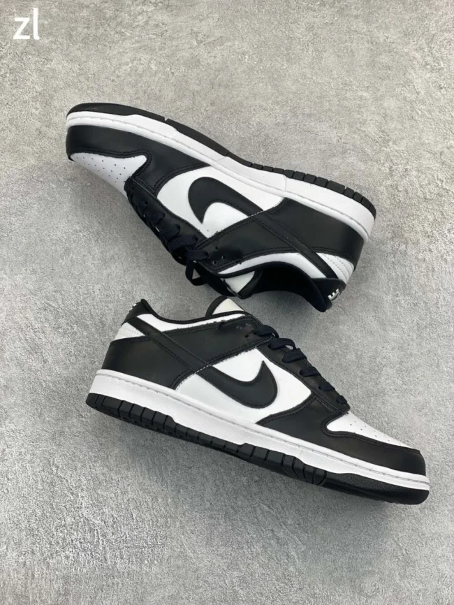 Dunk Low Retro White Black (2021)