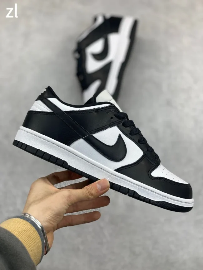 Dunk Low Retro White Black (2021)