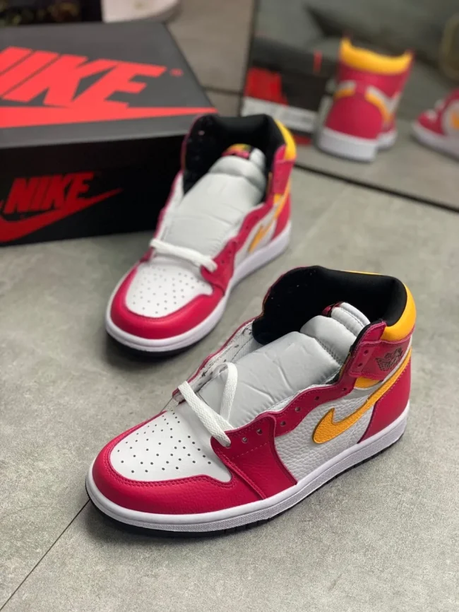 AJ 1 Retro High Og Light Fusion Red