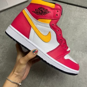 AJ 1 Retro High Og Light Fusion Red