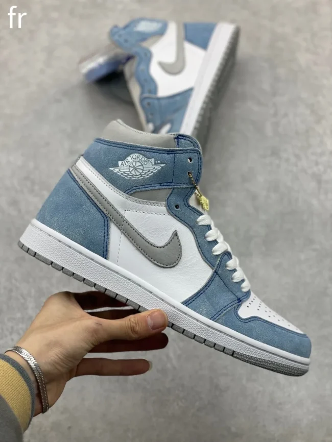 AJ 1 Retro High Og Hyper Royal