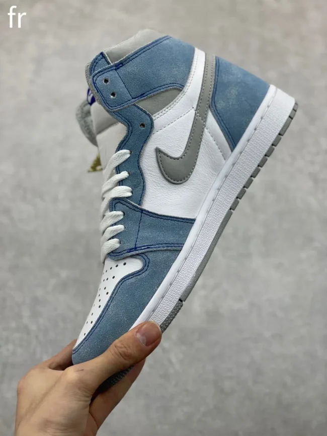 AJ 1 Retro High Og Hyper Royal