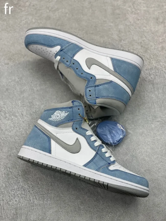 AJ 1 Retro High Og Hyper Royal