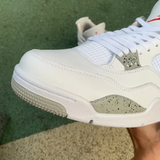 AJ 4 Retro White Oreo 2021