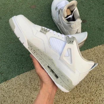 AJ 4 Retro White Oreo 2021