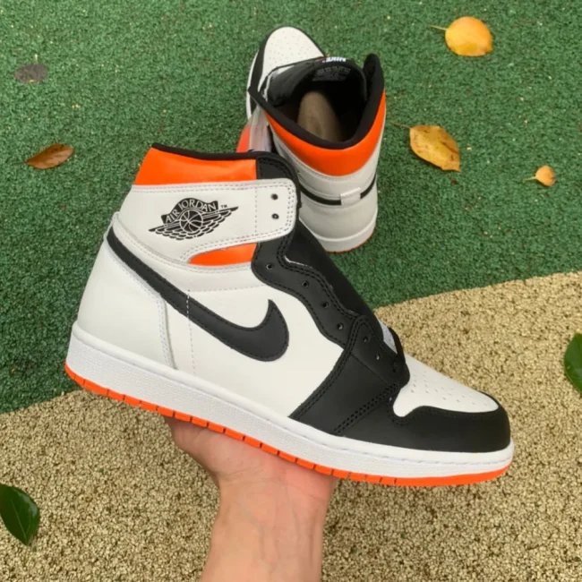 AJ 1 Retro High Og Electro Orange