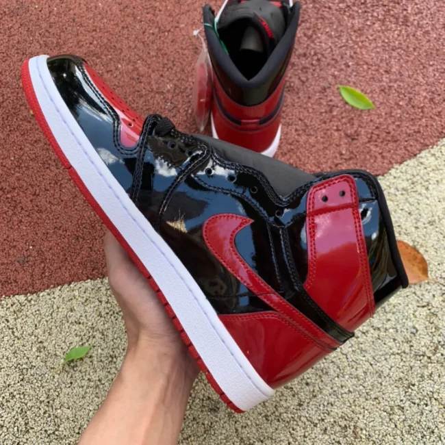 AJ 1 Retro High Og Patent Bred