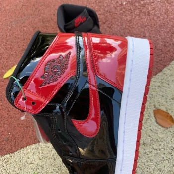 AJ 1 Retro High Og Patent Bred