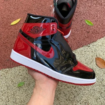 AJ 1 Retro High Og Patent Bred