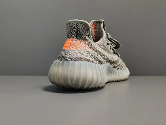 Yzy Boost 350 V2 Beluga Reflective