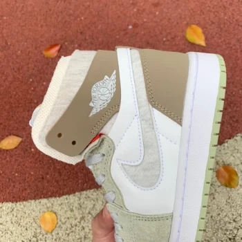 AJ 1 High Zoom Cmft Olive Aura