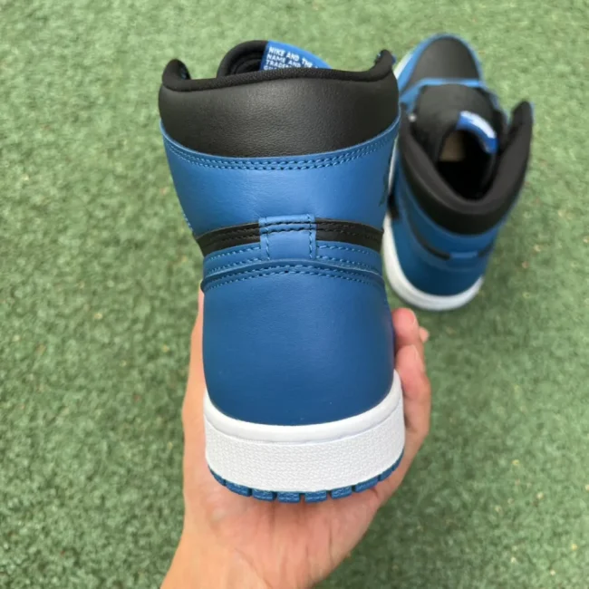 AJ 1 Retro High Og Dark Marina Blue