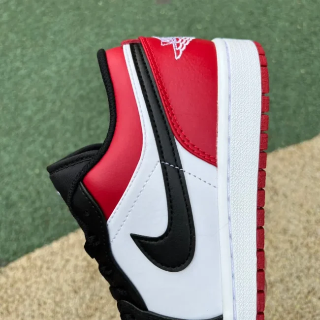 AJ 1 Low Bred Toe