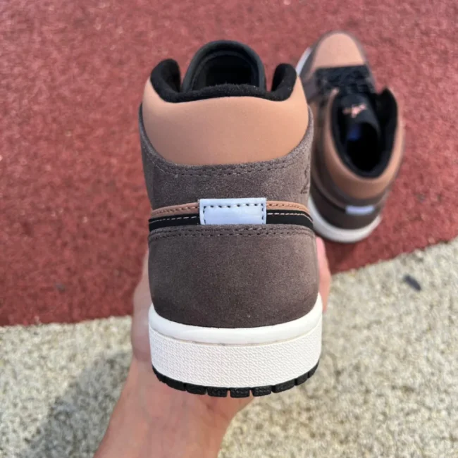 AJ 1 Mid Se Dark Chocolate