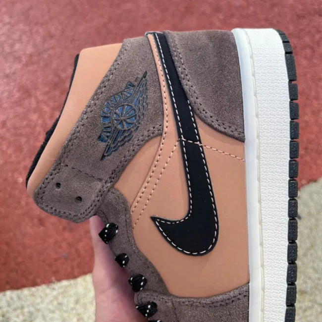 AJ 1 Mid Se Dark Chocolate