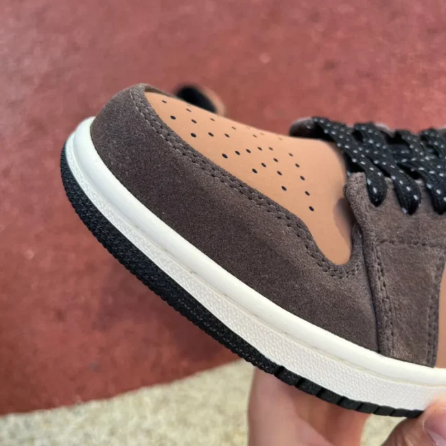 AJ 1 Mid Se Dark Chocolate