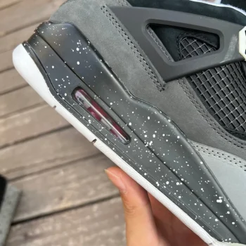 AJ 4 Retro Fear