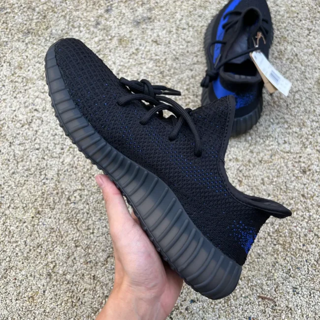 Yzy Boost 350 V2 Dazzling Blue