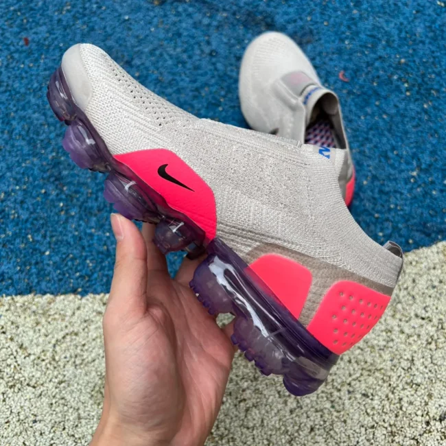 Air Vapormax Moc 2 Moon Particle