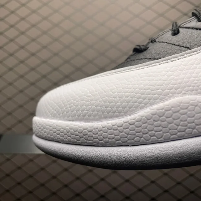 AJ 12 Retro Playoffs (2022)