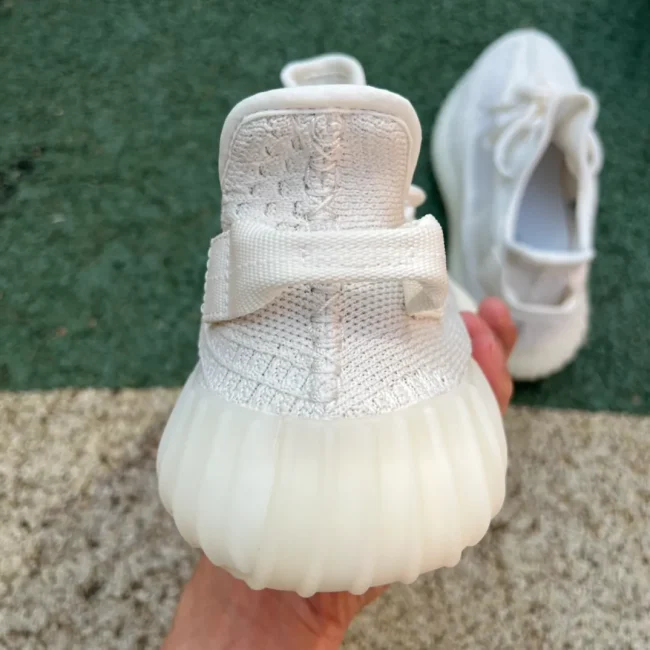 Yzy Boost 350 V2 Bone