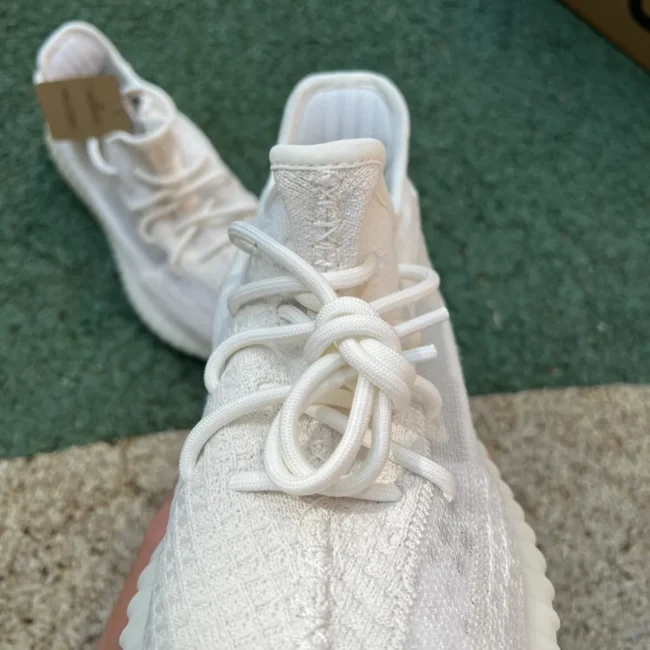 Yzy Boost 350 V2 Bone