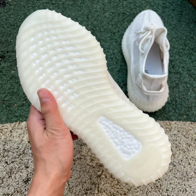 Yzy Boost 350 V2 Bone