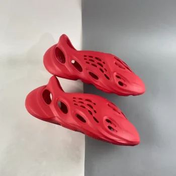 Yzy Foam Runner Vermilion