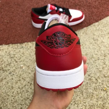 AJ 1 Low Golf Chicago