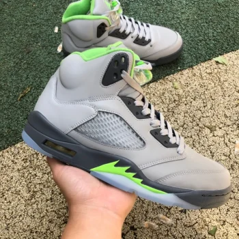 Aj 5 Retro Green Bean (2022)