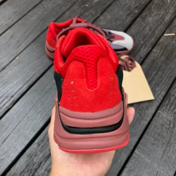 Yzy Boost 700 Hi-res Red