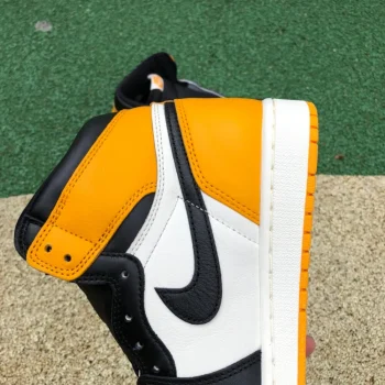 AJ 1 Retro High Og Yellow Toe