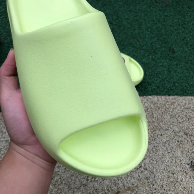 Yzy Slides Glow Green 2022