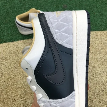 AJ 1 Low Se Beaded Swoosh