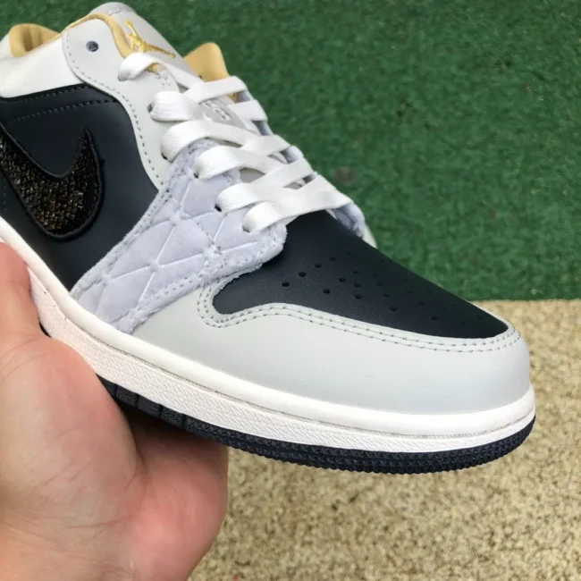 AJ 1 Low Se Beaded Swoosh