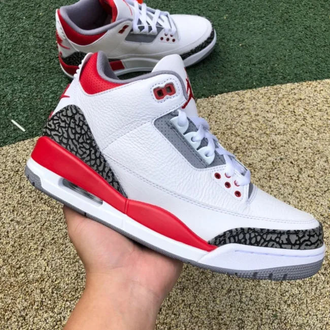 AJ 3 Retro Fire Red 2022