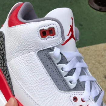 AJ 3 Retro Fire Red 2022