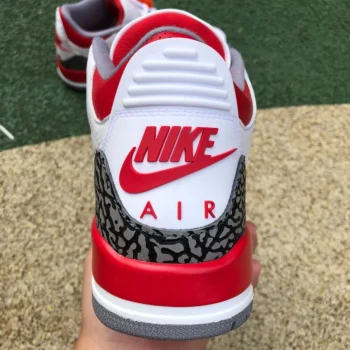 AJ 3 Retro Fire Red 2022