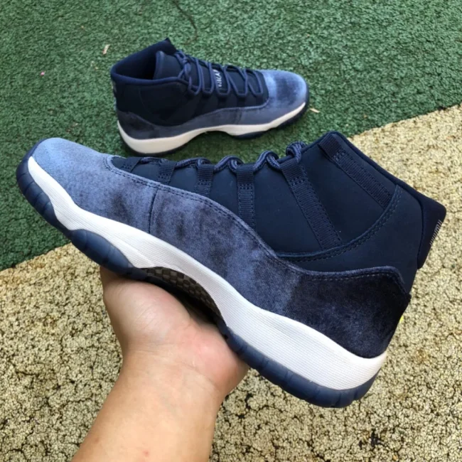 AJ 11 Retro Navy Velvet