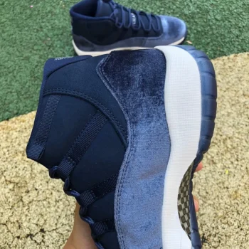 AJ 11 Retro Navy Velvet