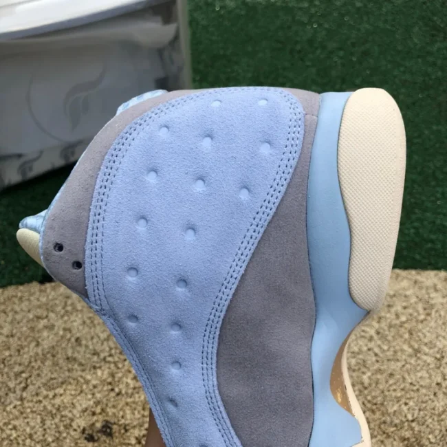 AJ 13 Retro Solefly