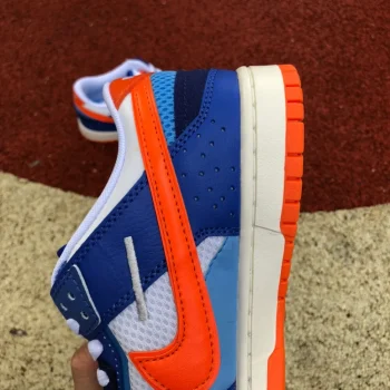 Dunk Low Scrap Knicks