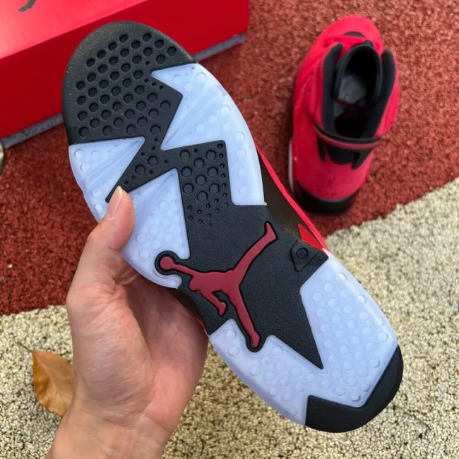 Aj 6 Retro Toro Bravo