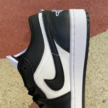 AJ 1 Low Panda