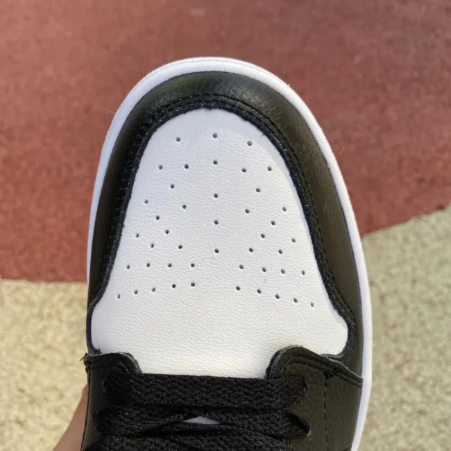 AJ 1 Low Panda