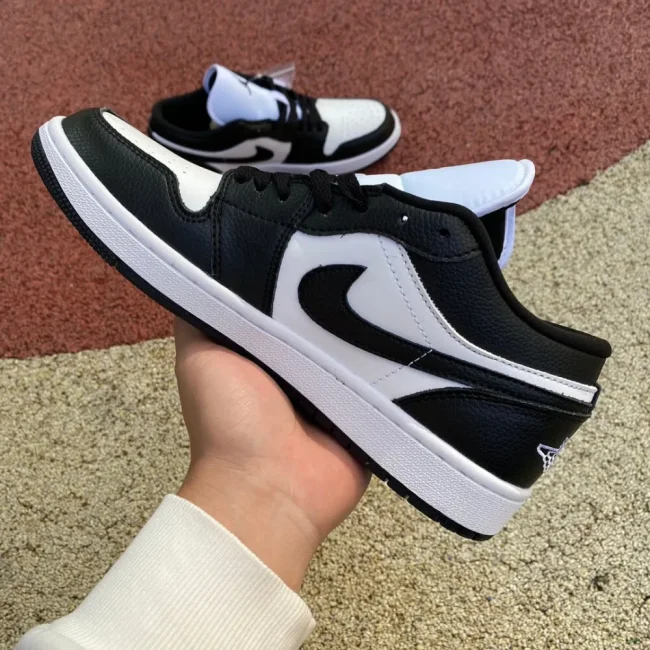 AJ 1 Low Panda