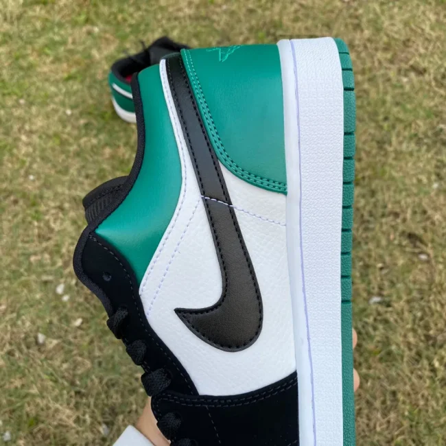 AJ 1 Low Mystic Green