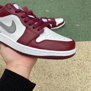 AJ 1 Low White Bordeaux