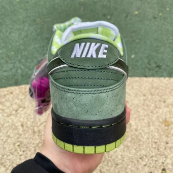 Sb Dunk Low Green Lobster X Concepts